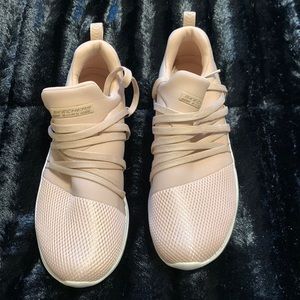 Ladies sketchers sneakers size 7. Worn once. Light pink with specked bottoms